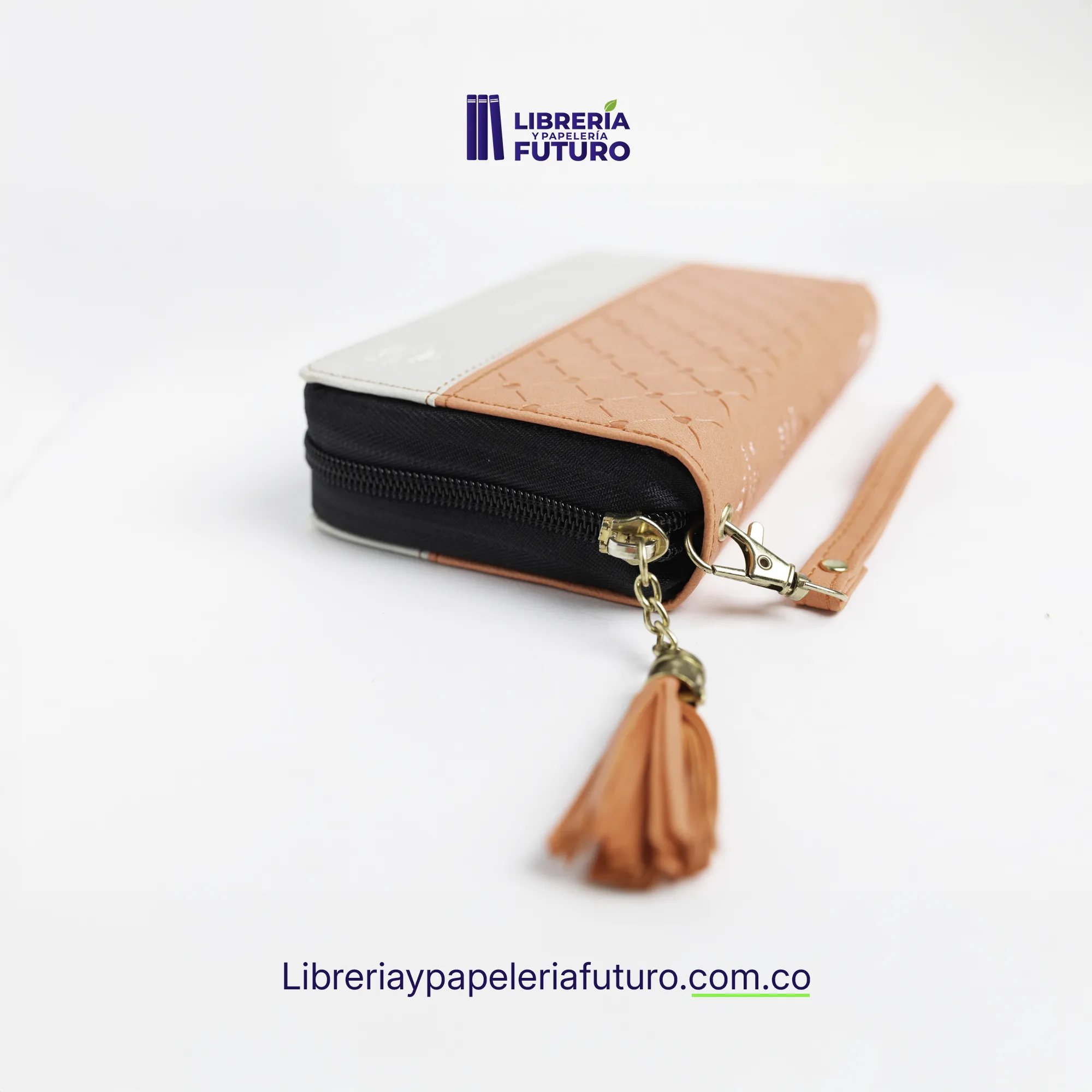 Biblia coral tipo chequera - Image 9