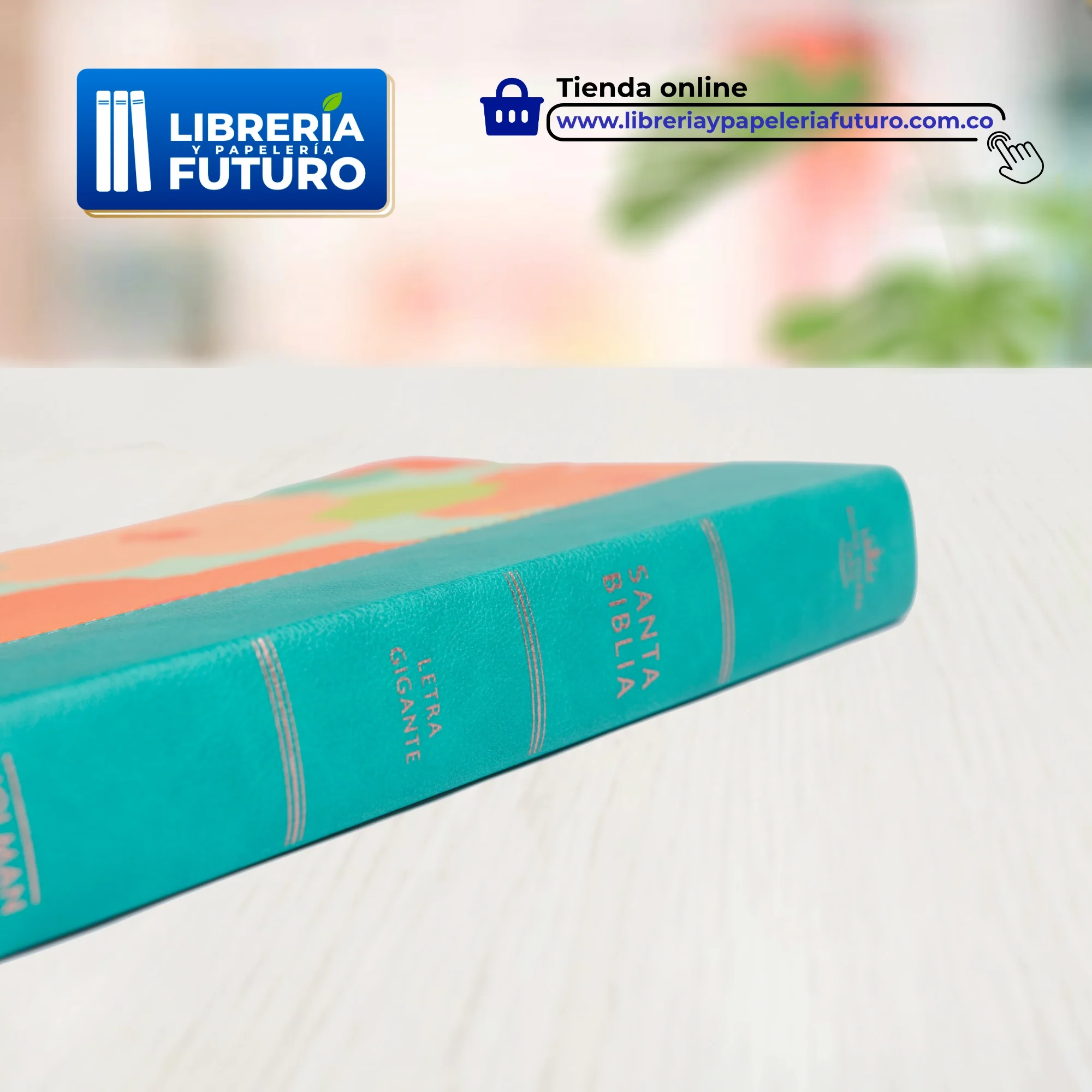 Biblia grande Holman floral - Image 5