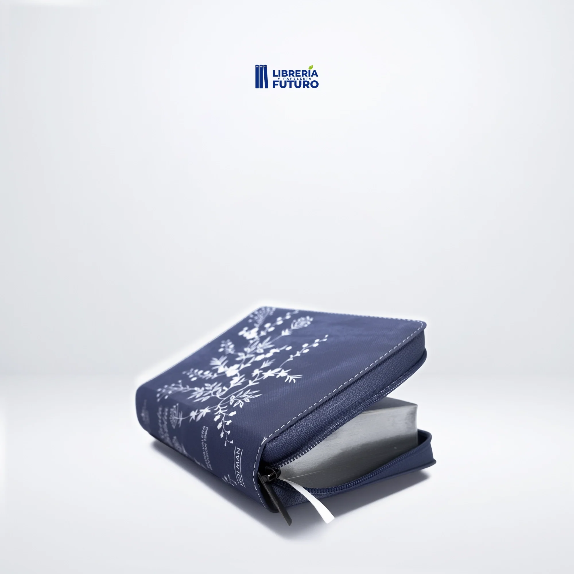 Biblia pequeña azul floral - Image 7