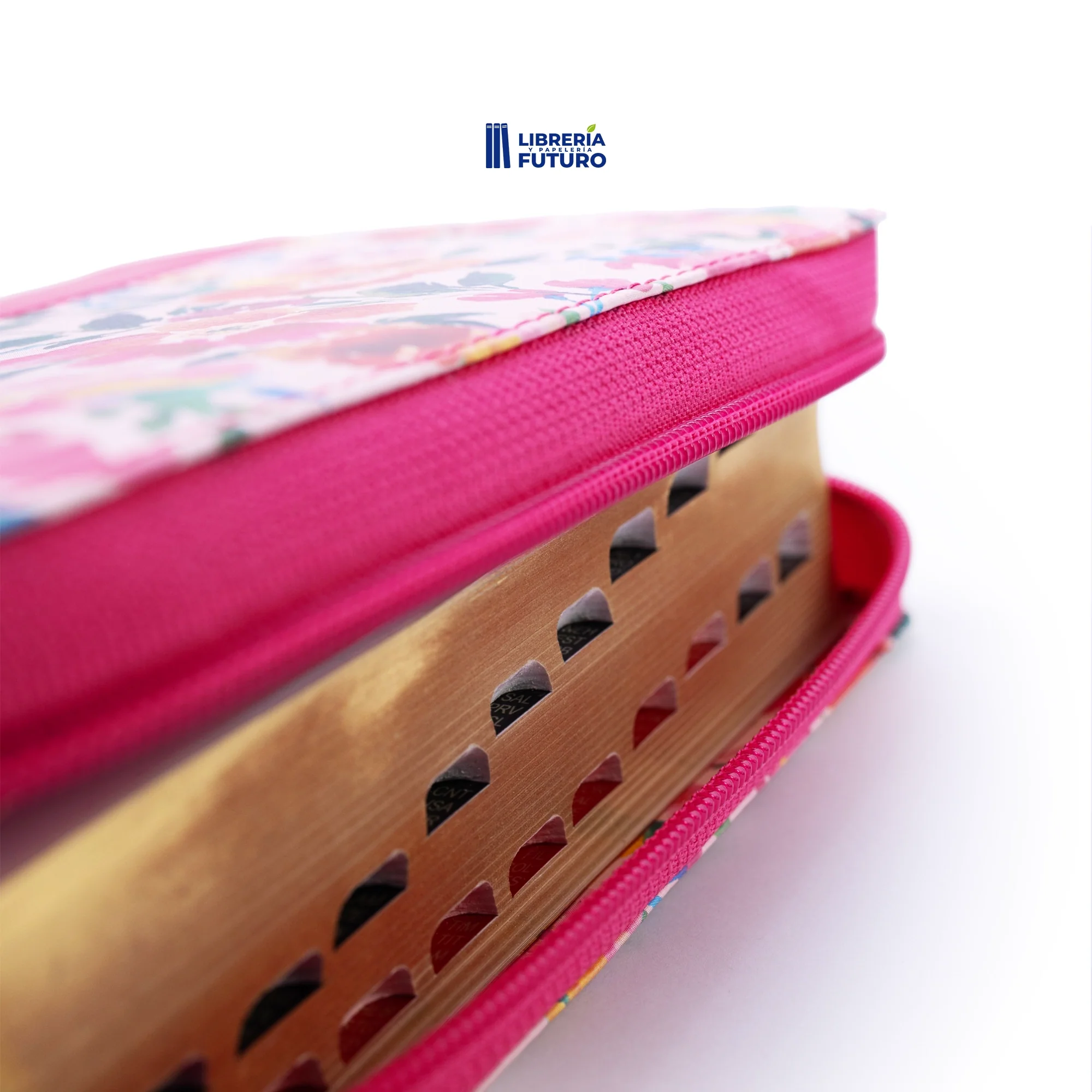 Biblia pequeña fucsia floral - Image 5