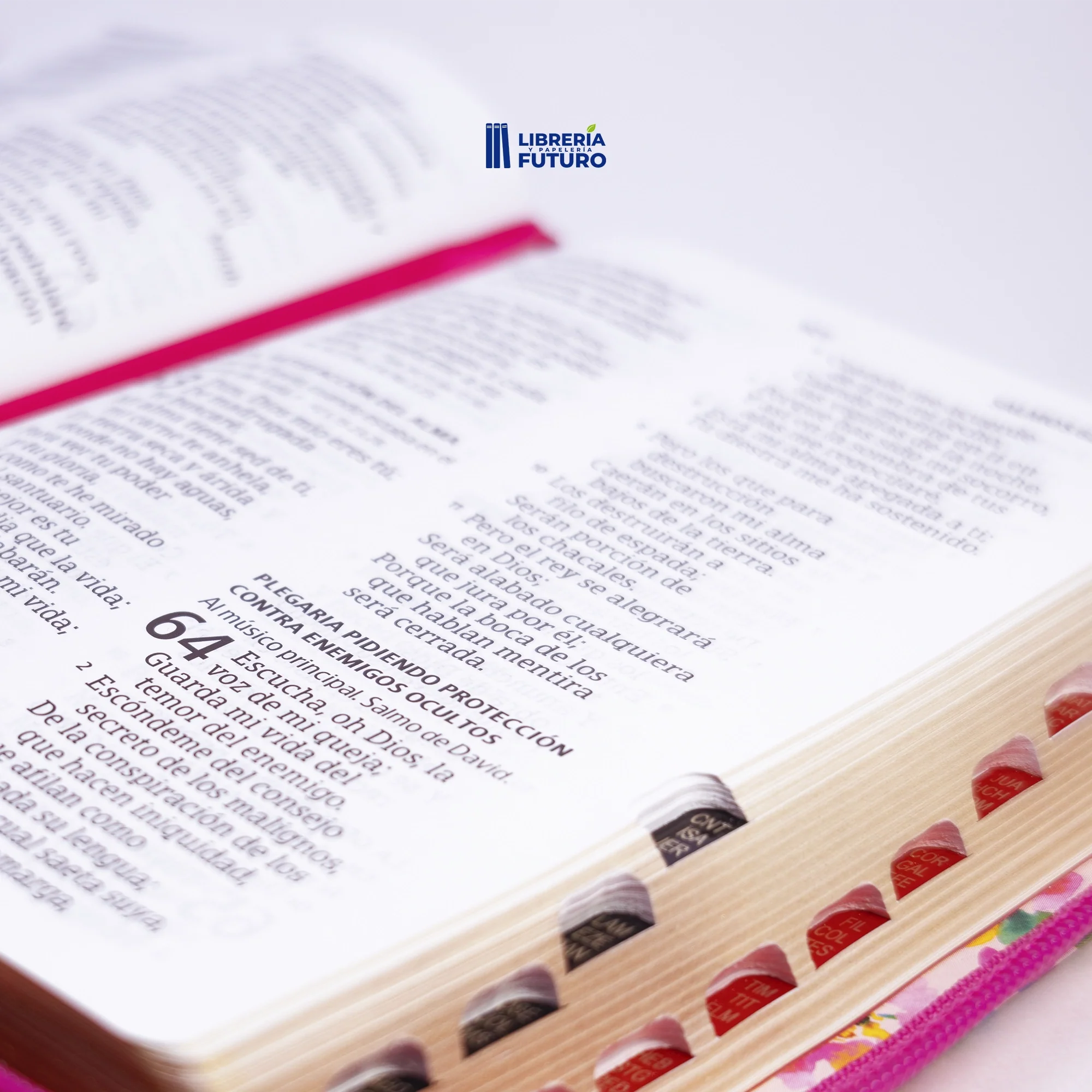 Biblia pequeña fucsia floral - Image 8