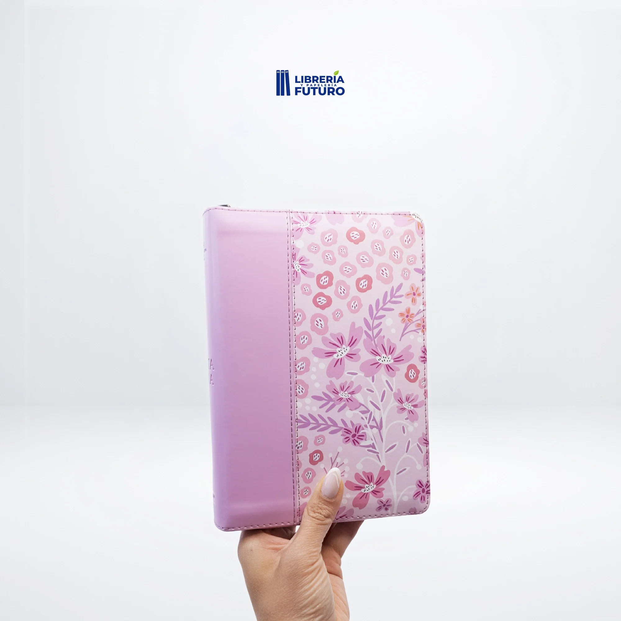 Biblia pequeña rosa floral - Image 5